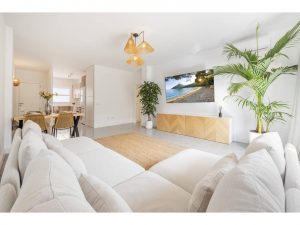 516177_49242456373_98728098-d385-43d2-9300-15016e3fc9bb