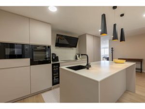 516177_52597265579_15682cd0-731d-422b-bc97-767329211744